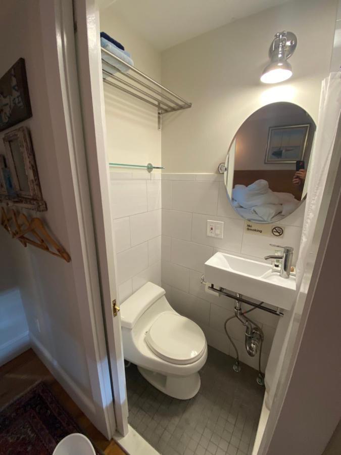 Bed and Breakfast The Clarendon House Provincetown Exteriér fotografie