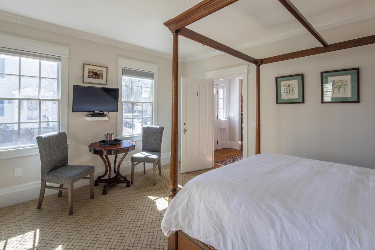 Bed and Breakfast The Clarendon House Provincetown Exteriér fotografie