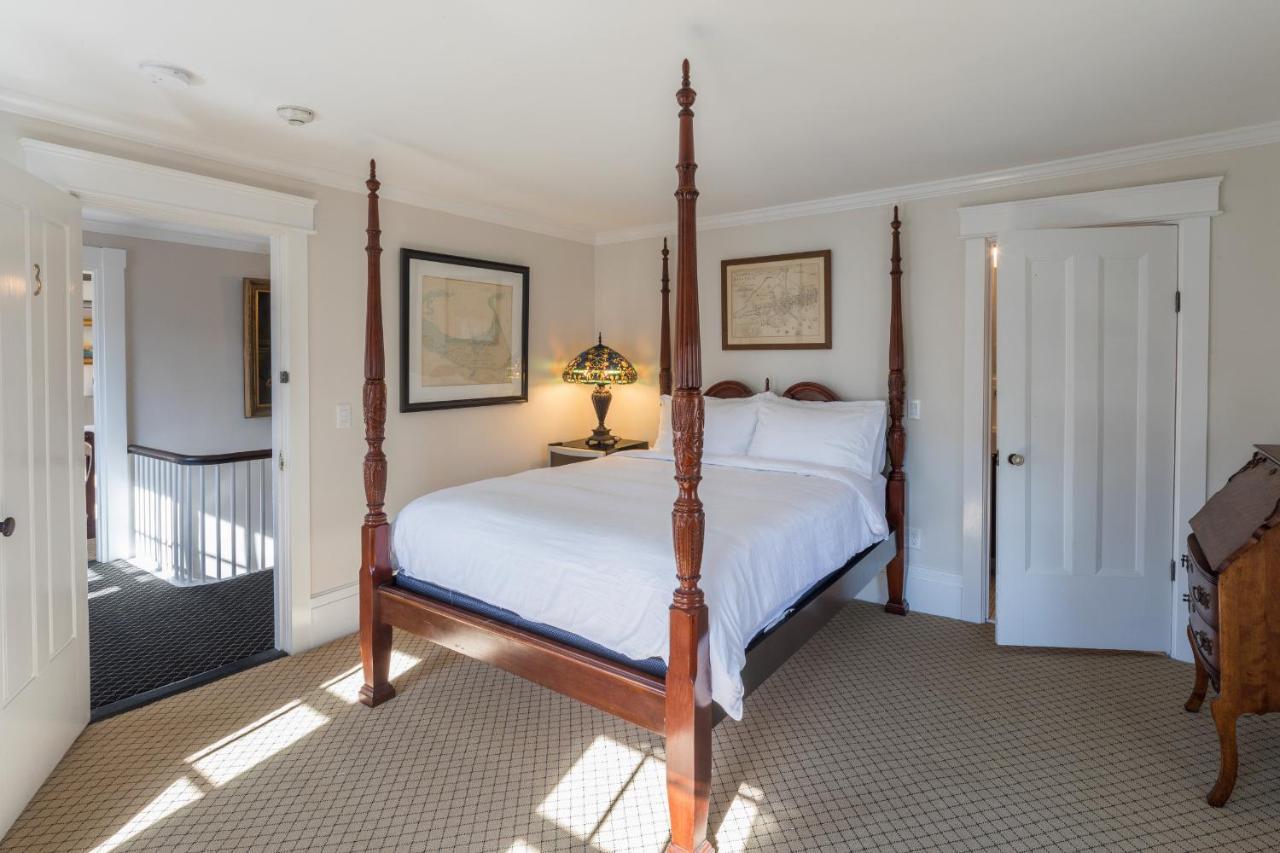 Bed and Breakfast The Clarendon House Provincetown Exteriér fotografie